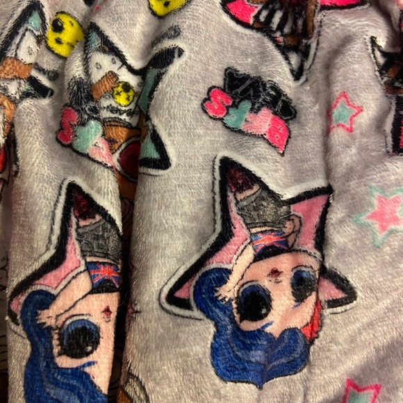 Girls L. O. L. Bath robe with pink tie. XS - Picture 2 of 3